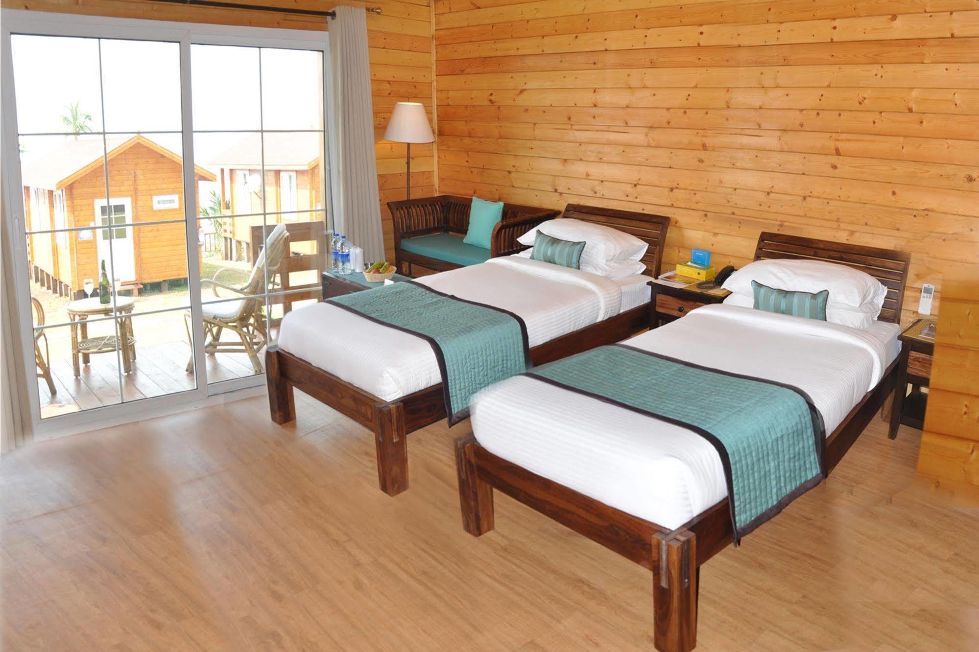 Ozran Heights Beach Resort Вагатор Экстерьер фото