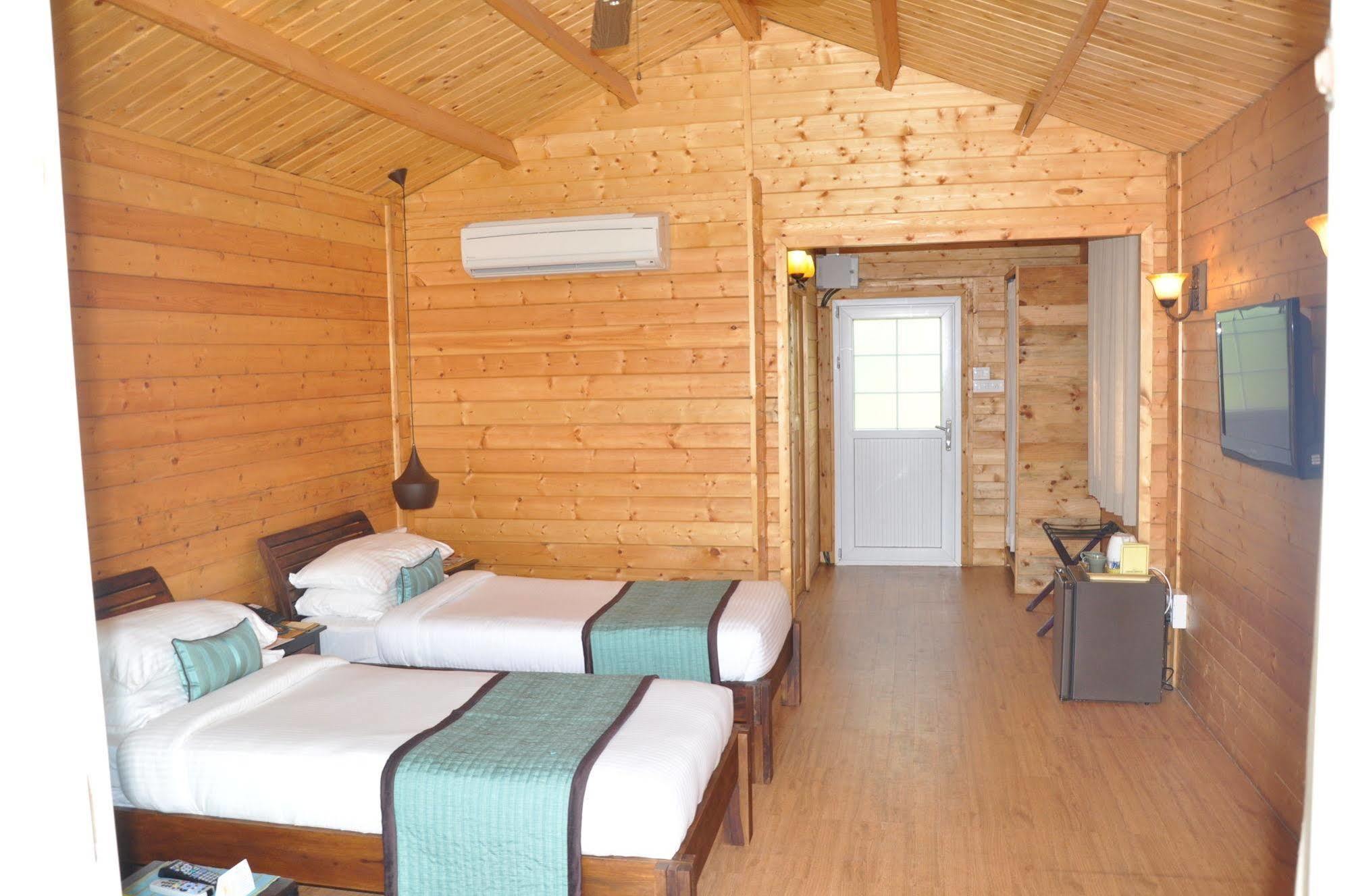Ozran Heights Beach Resort Вагатор Экстерьер фото